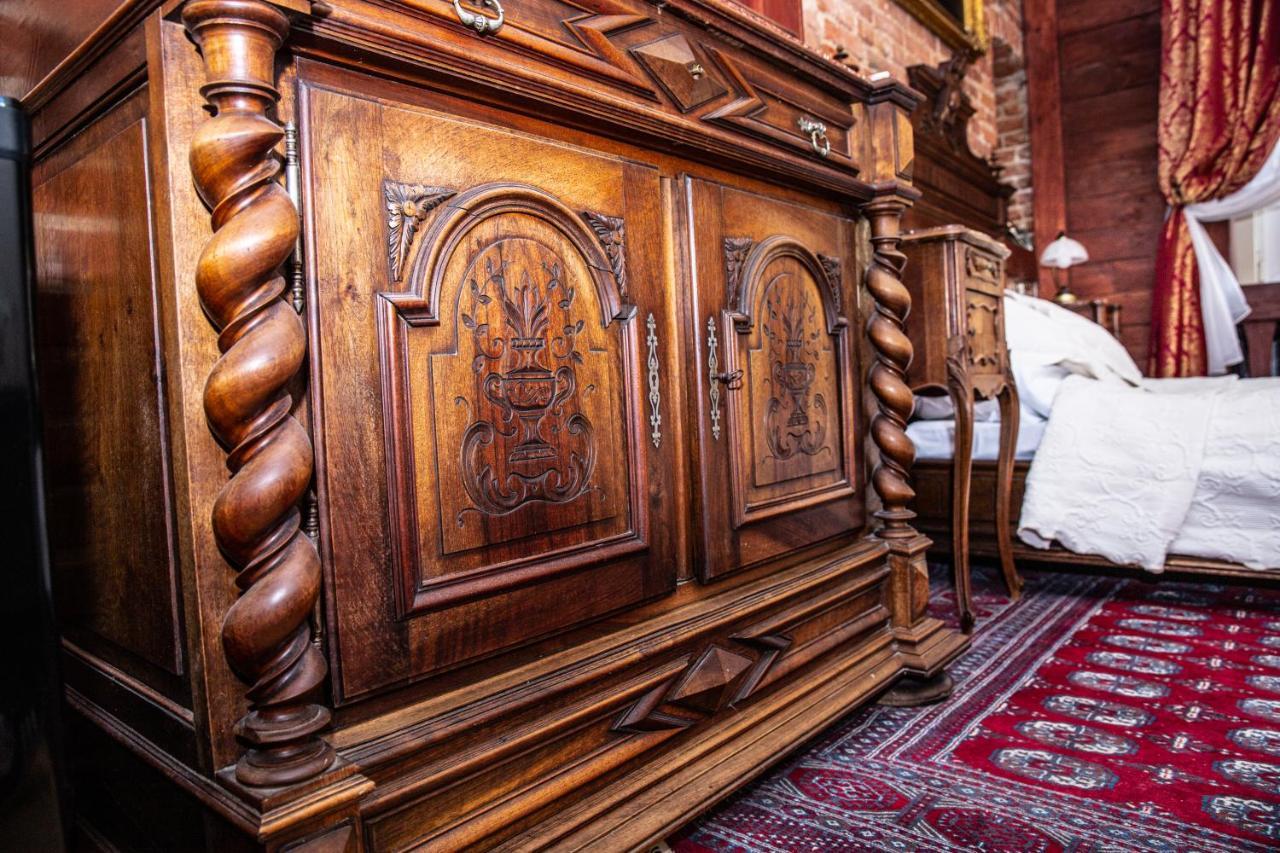 Lodzki Palacyk - Pokoje Palacowe Aparthotel Łódź