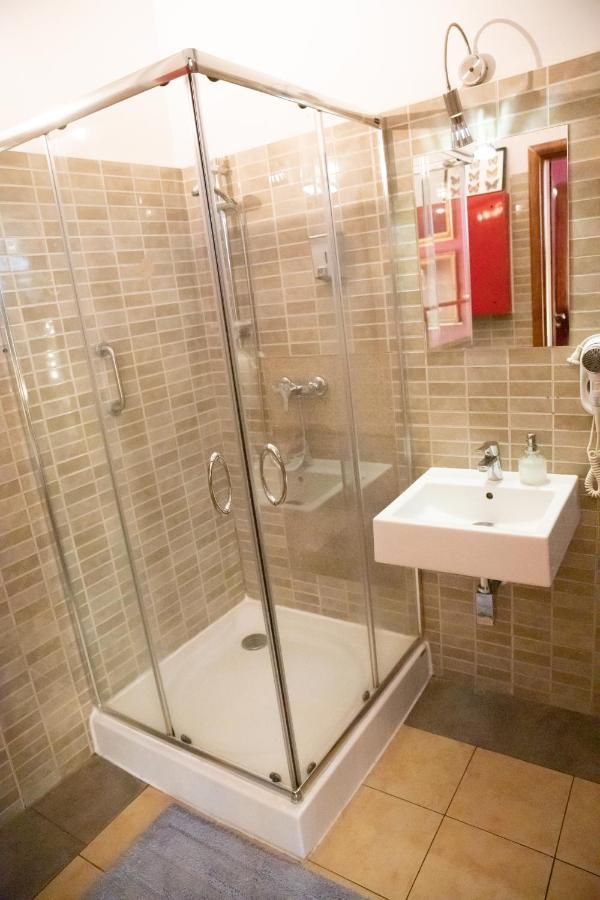 Lodzki Palacyk - Pokoje Palacowe Aparthotel *